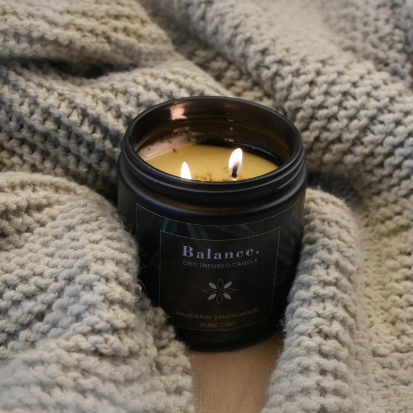 Candela profumata di soia CBD in vetro Balance Mandarin Sandalwood Candle Brothers 350 g