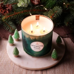 Candle World sojowa świeca zapachowa leśna 3 knoty Whispering Woods 460 g