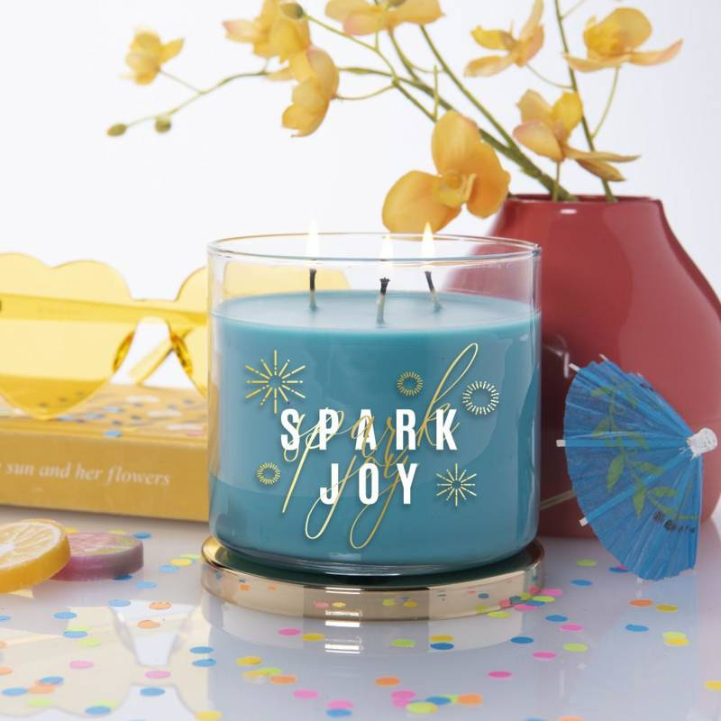Grande bougie parfumée au soja Colonial Candle 3 mèches 411 g - Spark Joy