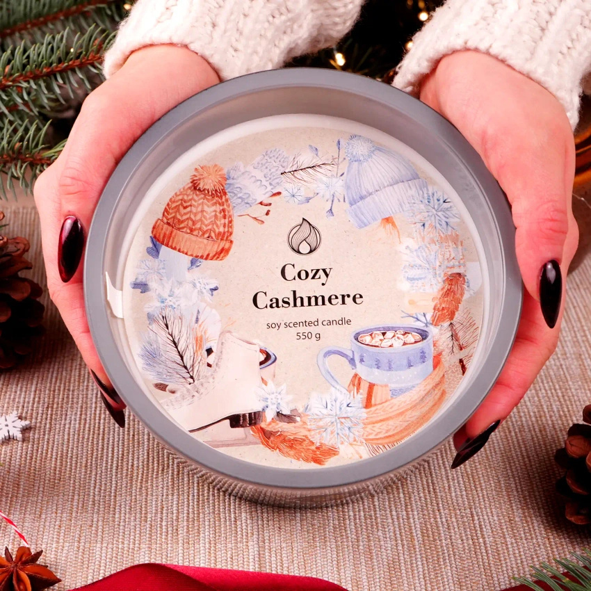 Candle World candela in vetro profumata alla soia Cozy Cashmere Cashmere 550 g
